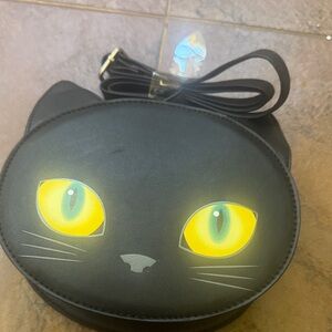 Chic Black Cat Eye Crossbody Bag